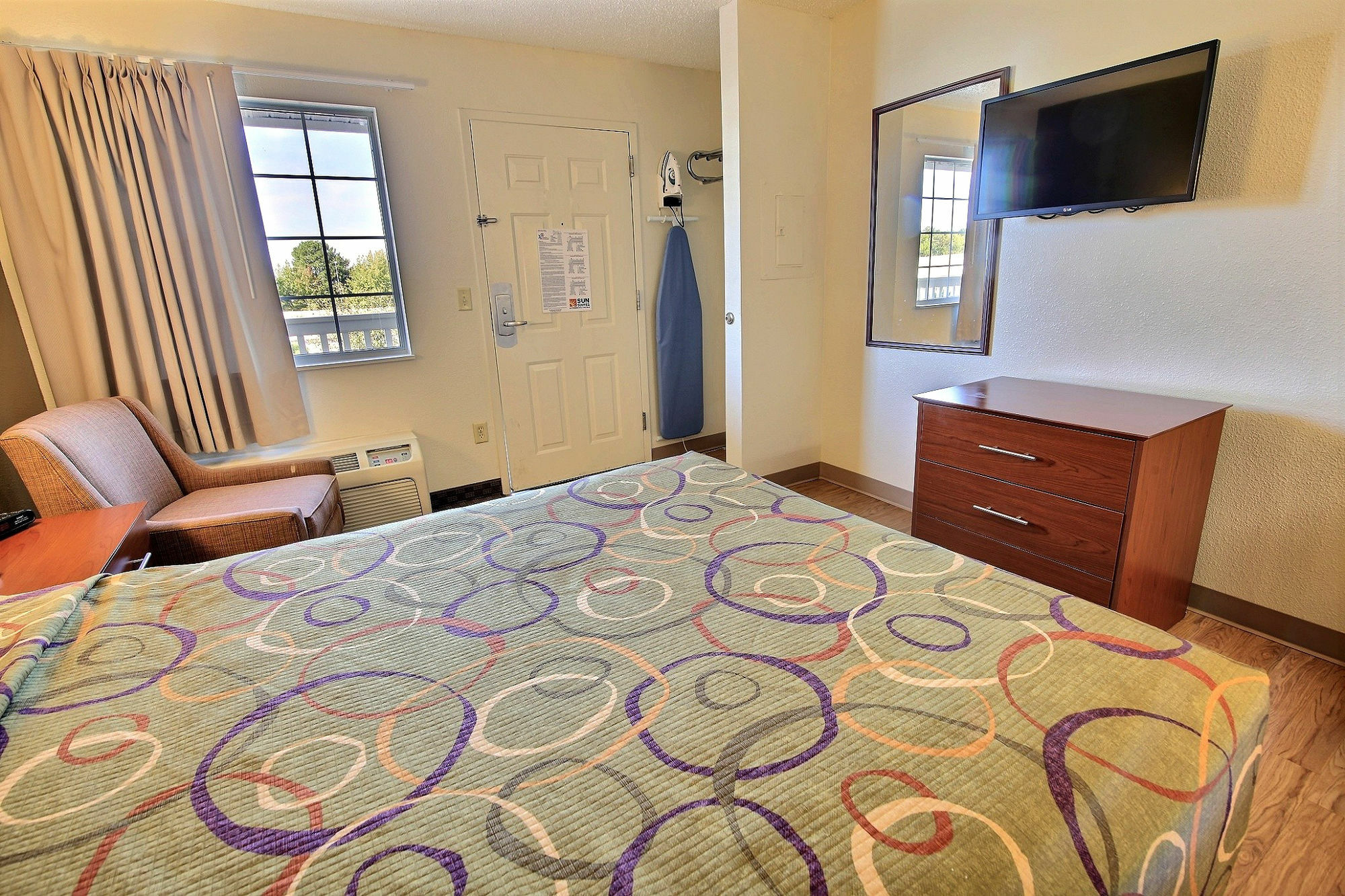 Sun Suites Of Chesapeake Luaran gambar